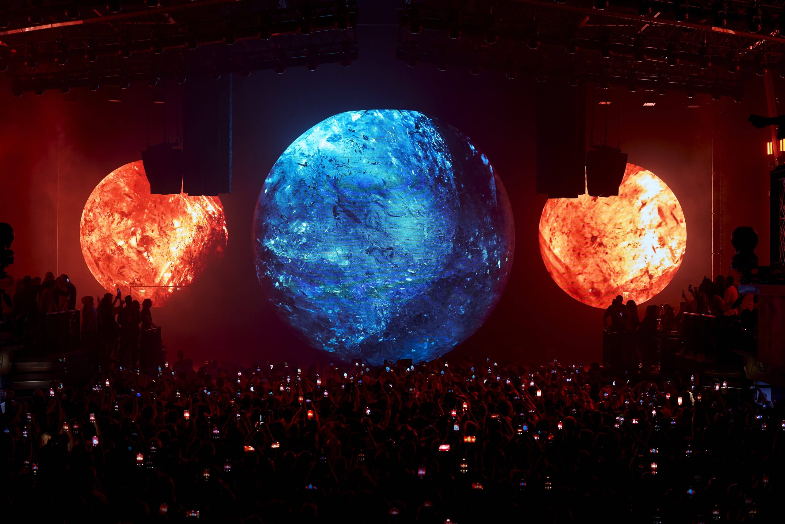 [UNVRS] Eric Prydz Holosphere 2.0