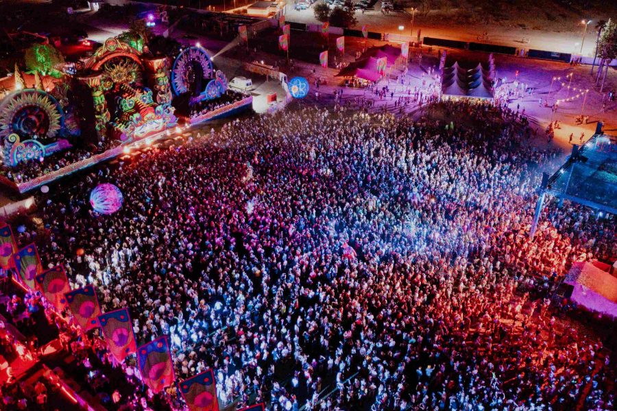 Disfruta del cartel completo de elrow Málaga XXL