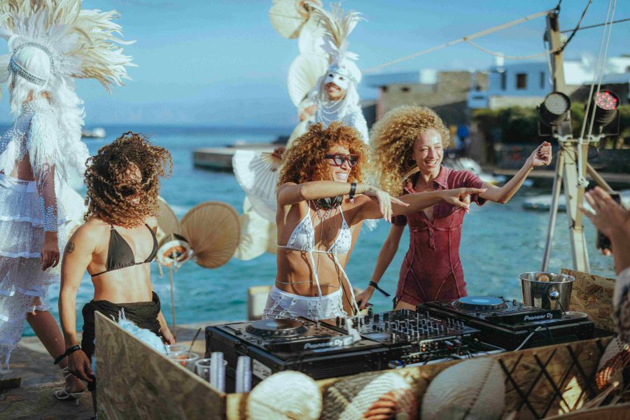 Únete a Bateleur Festival en Creta