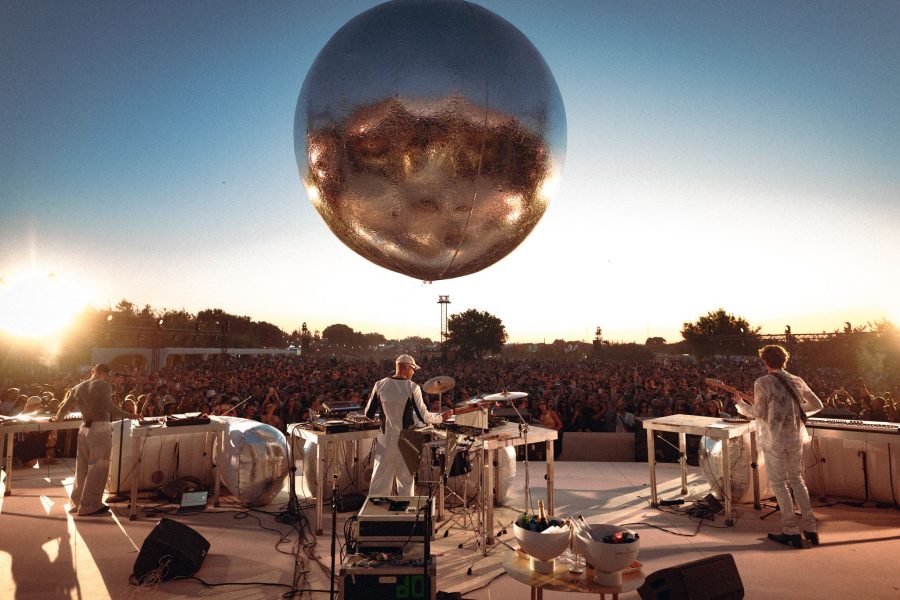 YARD y WhoMadeWho presentan The Moment en Portugal