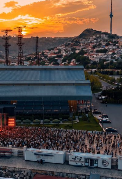 ANOTR, Jamie Jones y Mahmut Orhan en Bakú durante el fin de semana de F1 en APEX AFTER DARK OPEN AIR